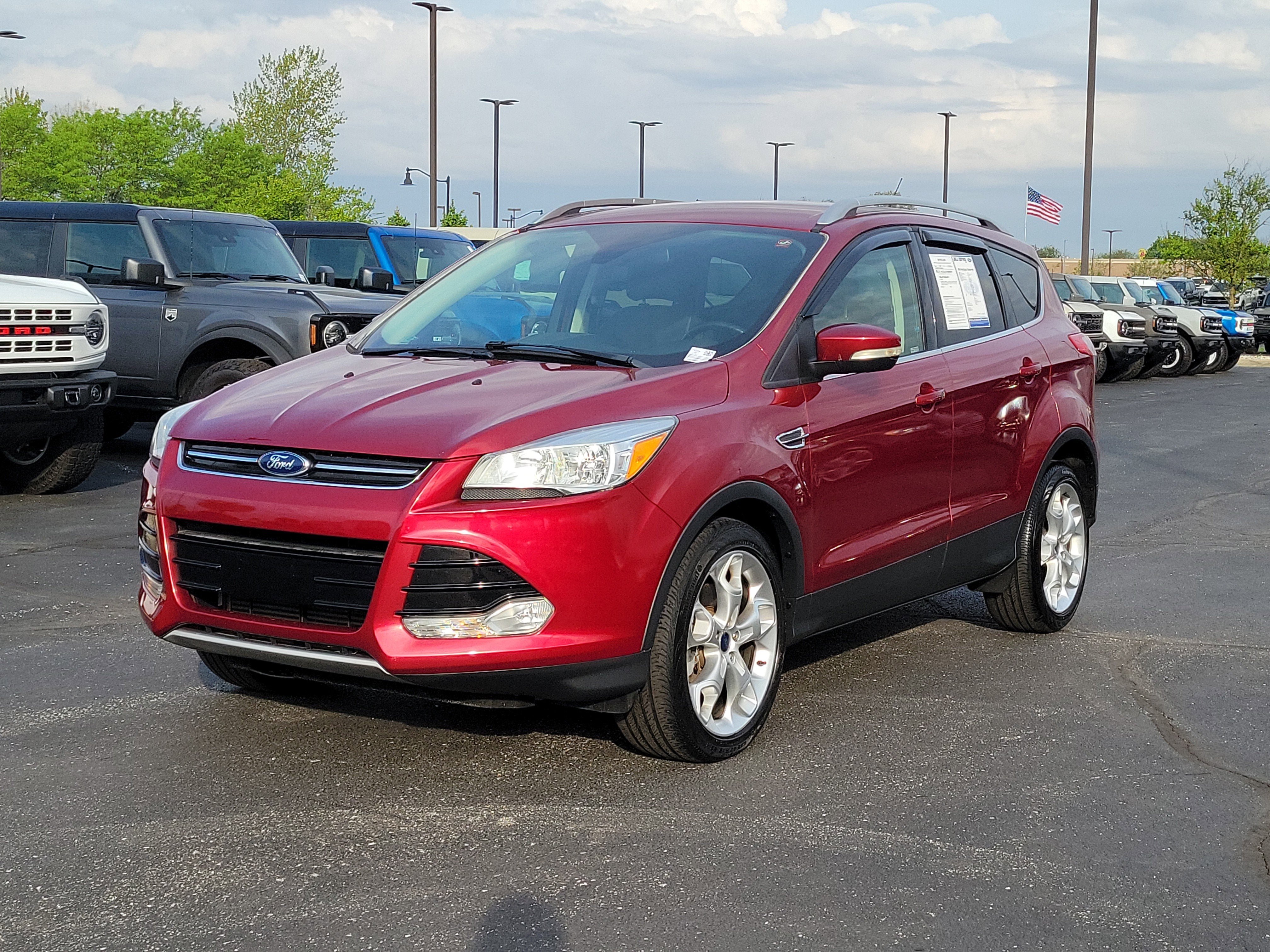 Used 2016 Ford Escape Titanium AWD/4WD image 1