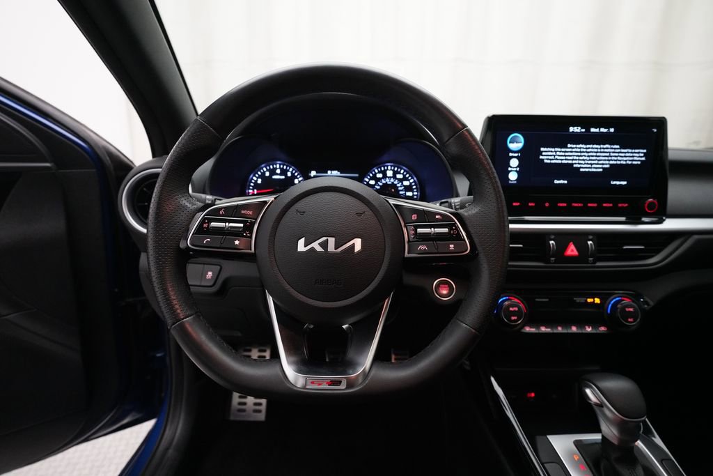 Certified 2024 Kia Forte GT-Line image 4