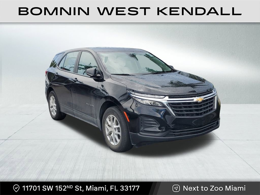 Used 2023 Chevrolet Equinox LS image 1
