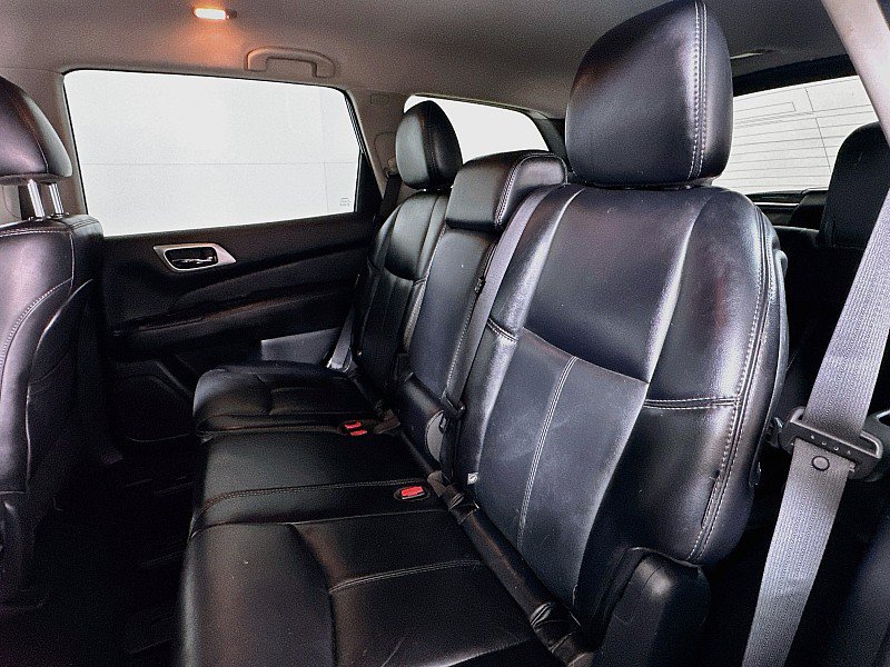 Used 2020 Nissan Pathfinder SL FWD image 21