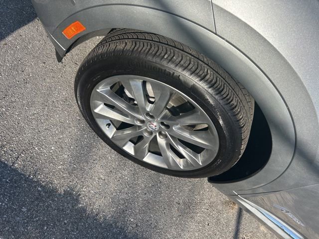 Certified 2023 Buick Envision Avenir FWD image 2