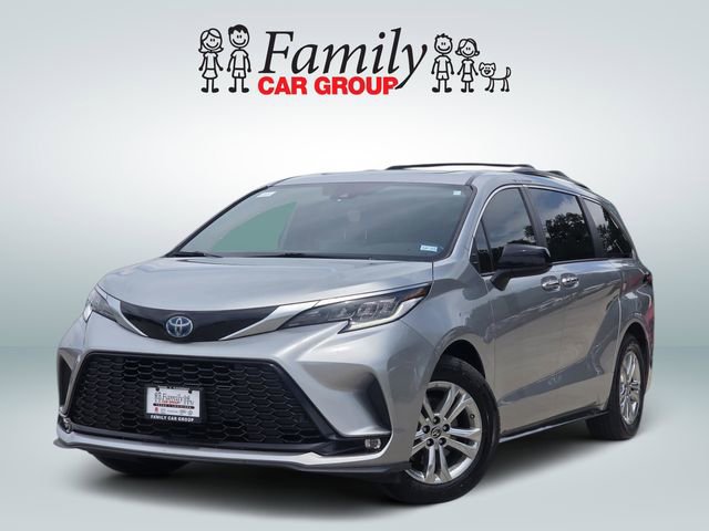 Used 2022 Toyota Sienna XSE w/ XSE Plus Package