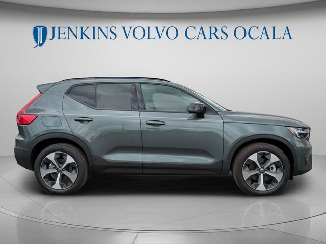 New 2026 Volvo XC40 B5 Plus w/ Protection Package Premier AWD/4WD image 2
