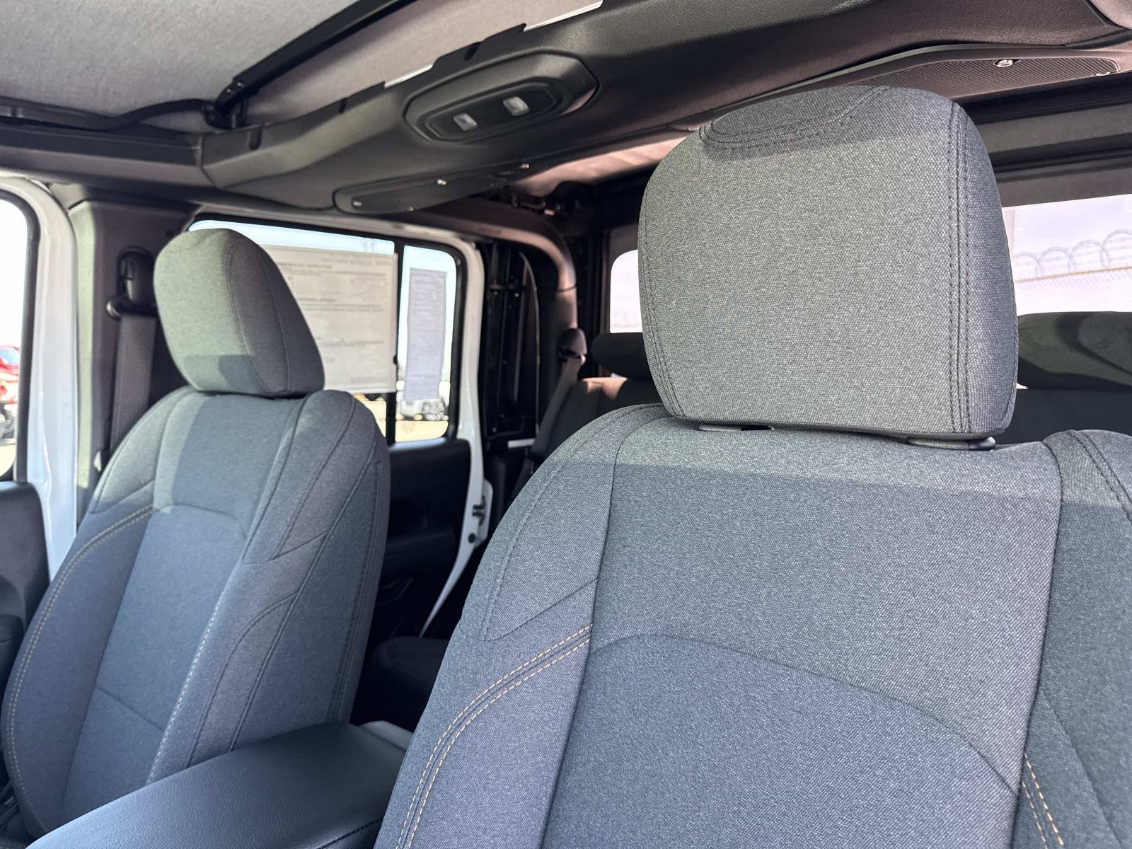 New 2026 Jeep Gladiator Sport AWD/4WD image 25