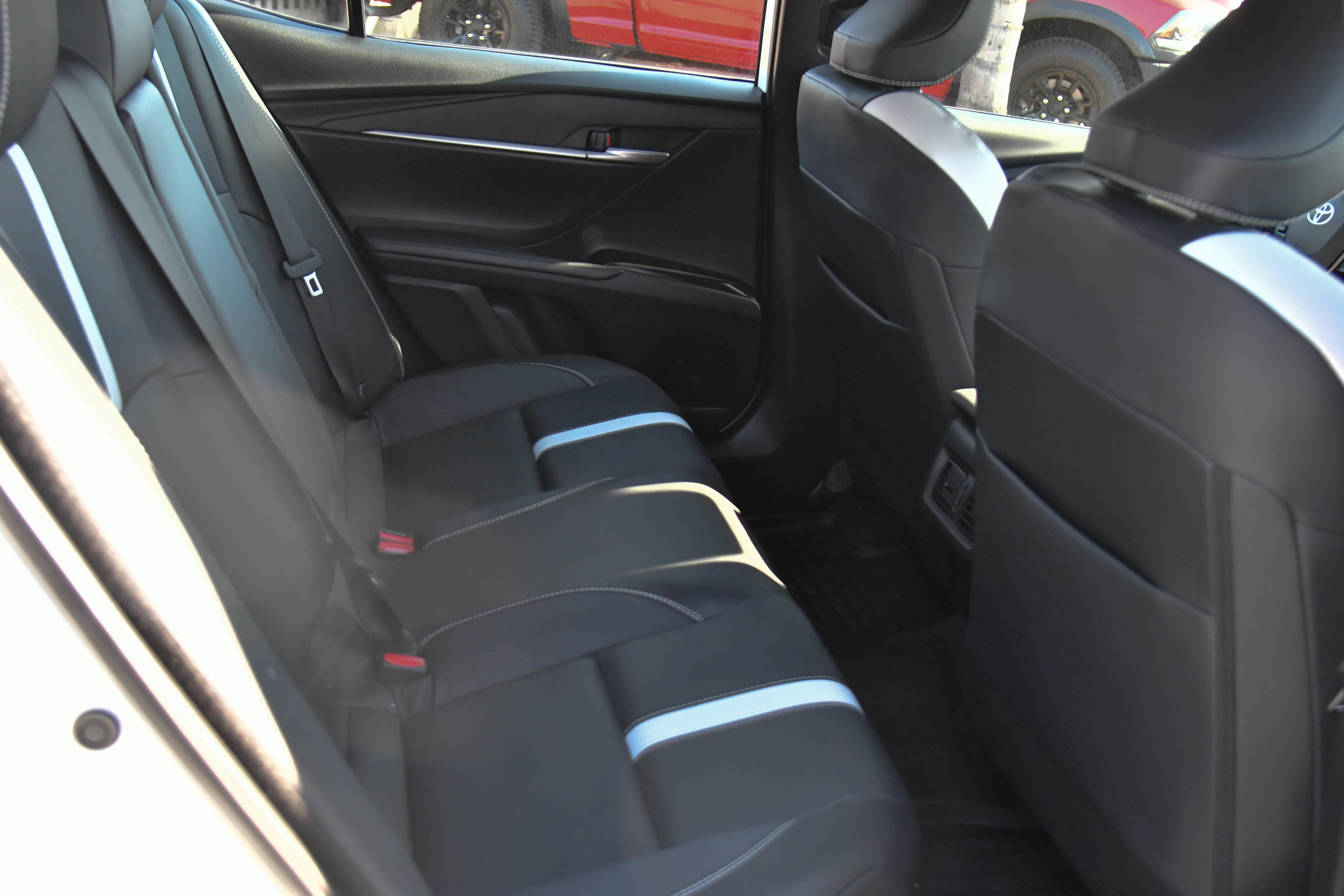 Used 2026 Toyota Camry SE FWD image 42