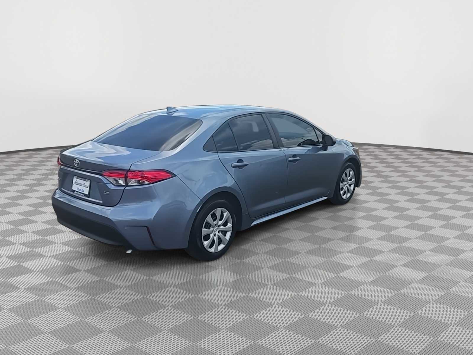 Used 2023 Toyota Corolla LE FWD image 8