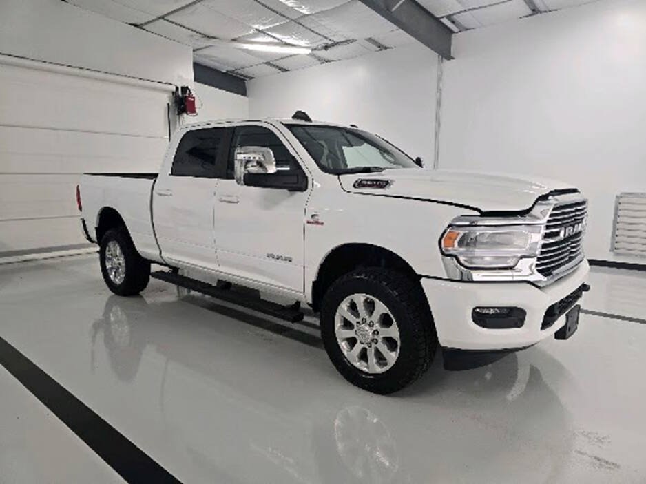 Used 2023 RAM 2500 Laramie AWD/4WD image 3