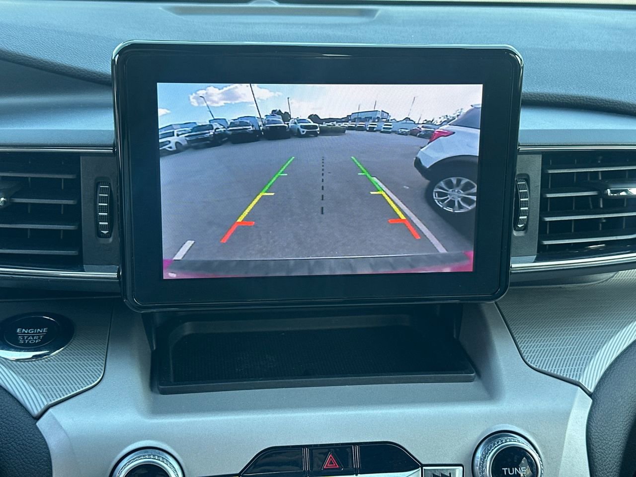 Certified 2023 Ford Explorer XLT w/ Equipment Group 202A AWD/4WD image 32