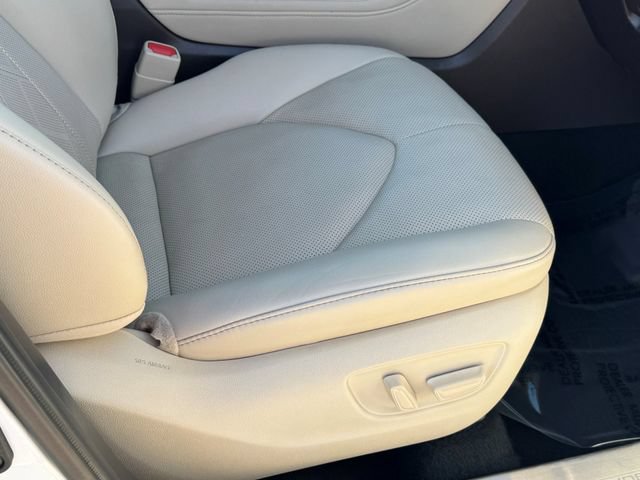 Used 2021 Toyota Highlander Platinum AWD/4WD image 11