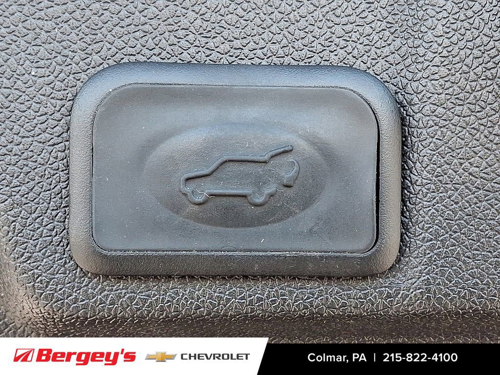 Used 2013 Chevrolet Traverse LT image 32