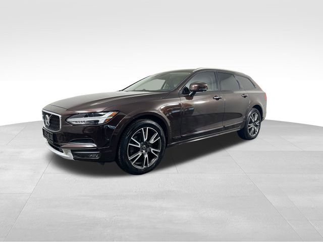 Used 2017 Volvo V90 T6 Cross Country image 2