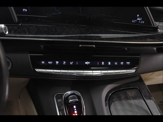 Used 2021 Cadillac Escalade Premium Luxury AWD/4WD image 17