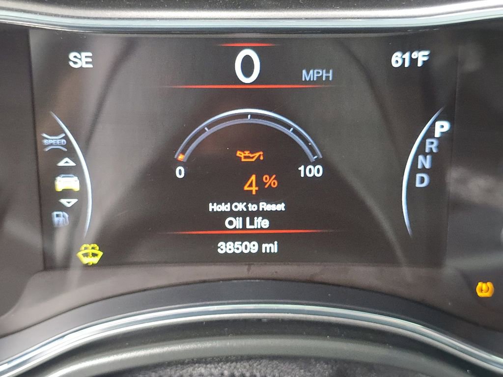 Used 2022 Jeep Grand Cherokee Laredo X image 27