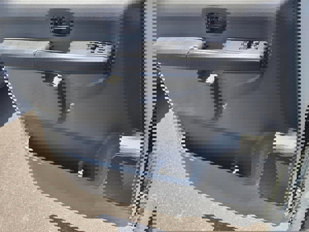 Used 2018 Nissan NV 3500 SL w/ Navigation Package image 18