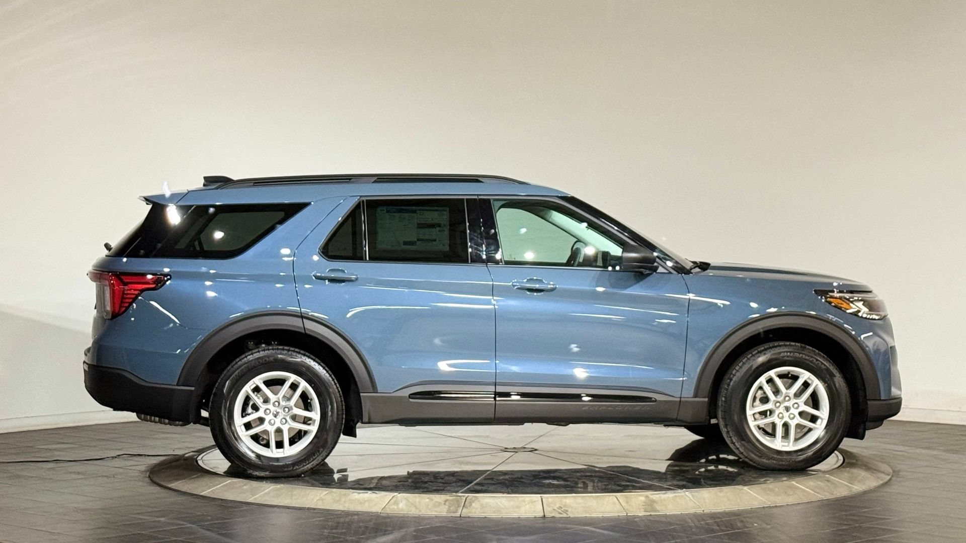New 2026 Ford Explorer Active AWD/4WD image 11