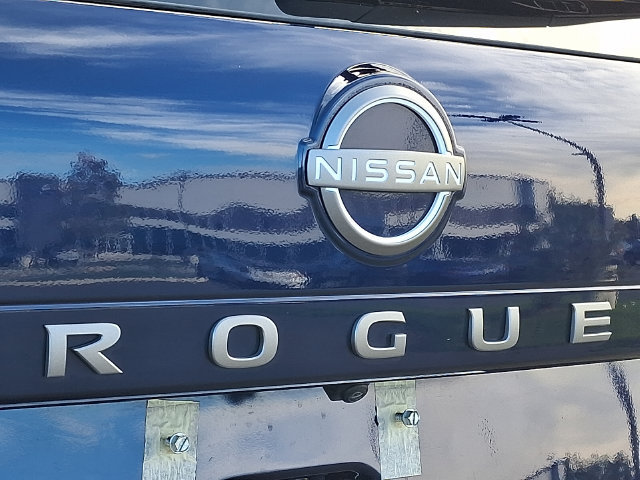 Used 2026 Nissan Rogue SV w/ Cold Weather Package AWD/4WD image 30