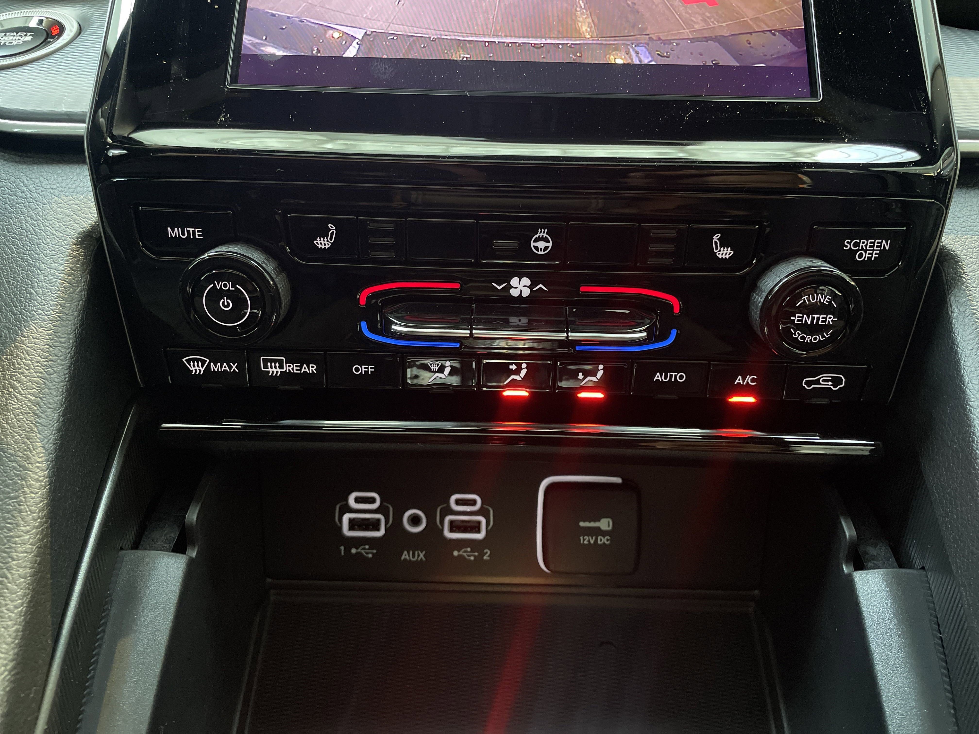 Certified 2025 Jeep Grand Cherokee L Laredo w/ Luxury Tech Group I RWD image 25