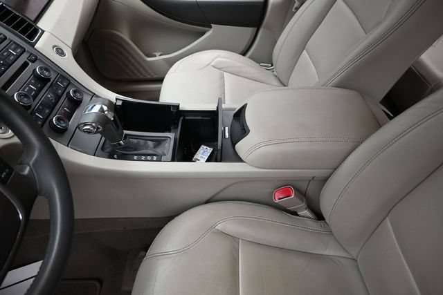Used 2010 Ford Taurus SEL FWD image 25