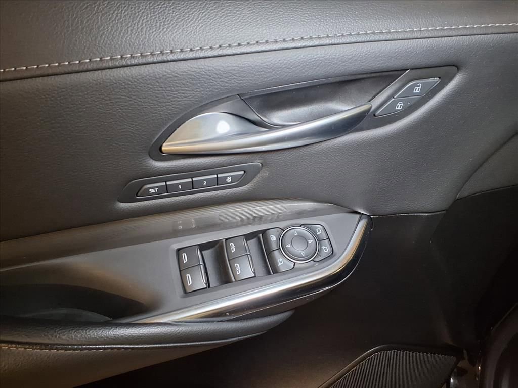 Used 2024 Cadillac XT4 Premium Luxury image 15