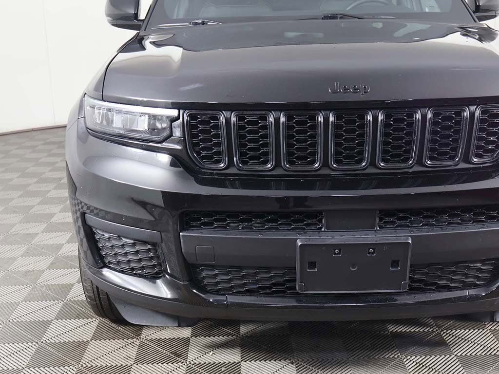 Used 2024 Jeep Grand Cherokee L Laredo image 13