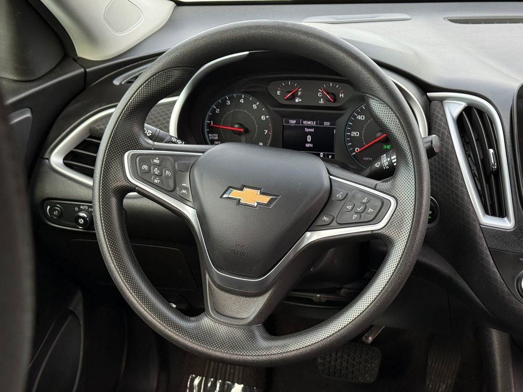 Used 2023 Chevrolet Malibu LT image 16