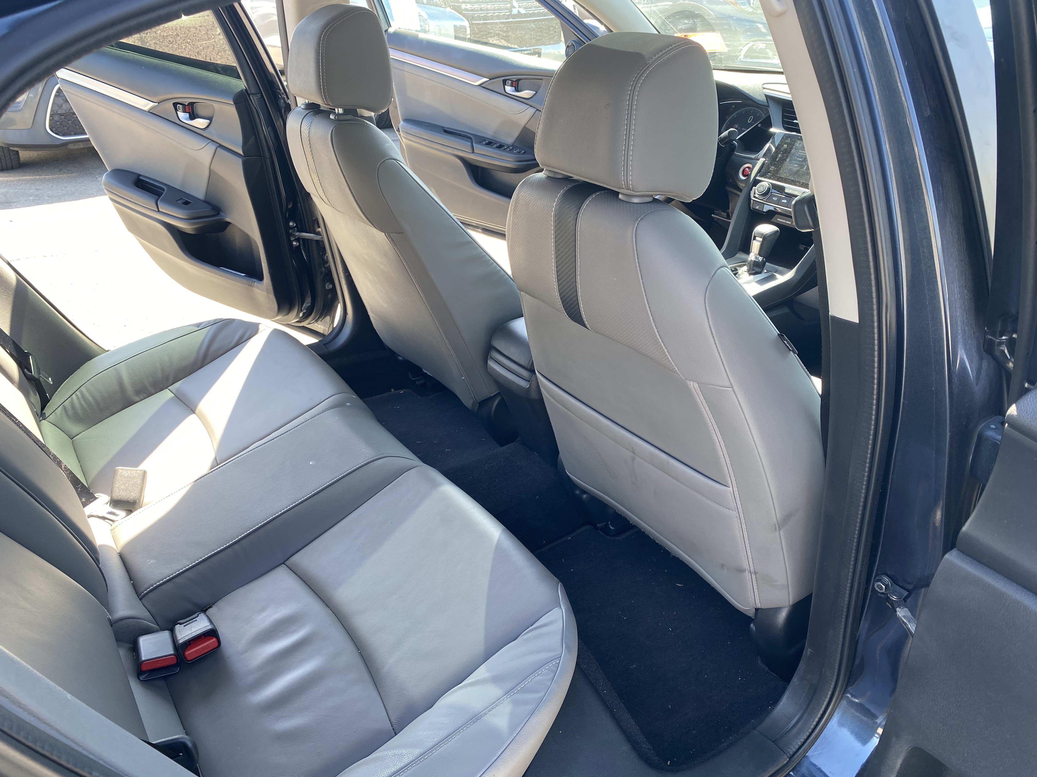 Used 2017 Honda Civic EX-L image 19
