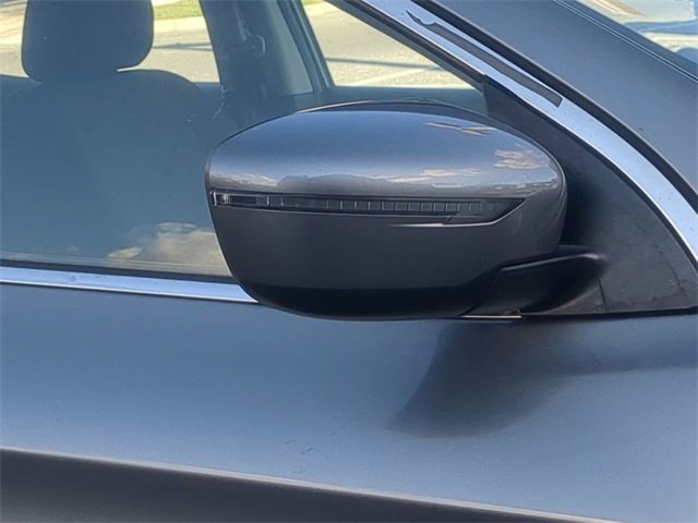 Used 2017 Nissan Rogue Sport SV image 12