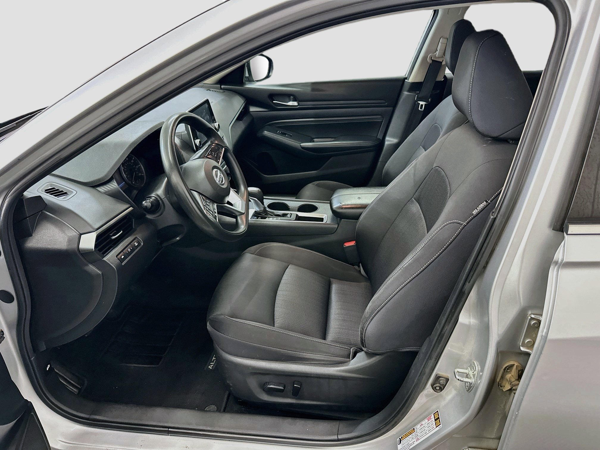Used 2019 Nissan Altima 2.5 S FWD image 13