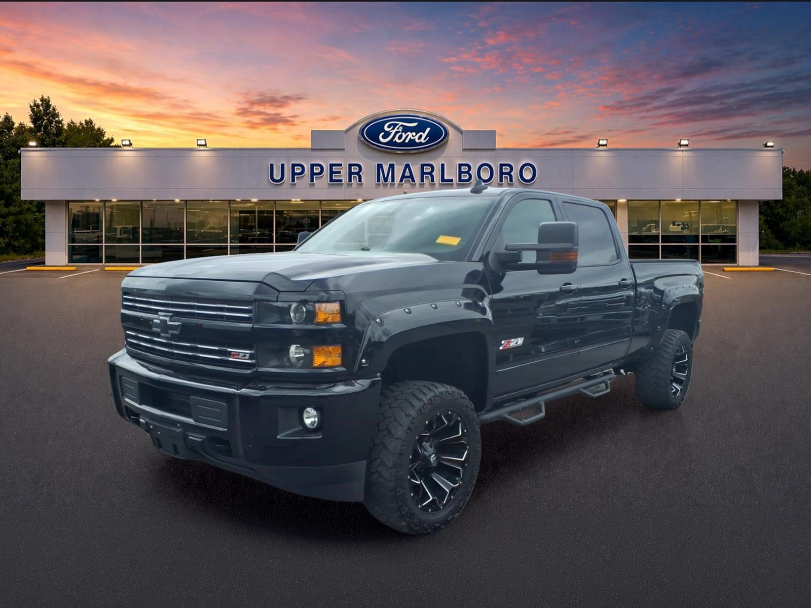Used 2016 Chevrolet Silverado 2500 LT w/ Midnight Edition AWD/4WD image 4