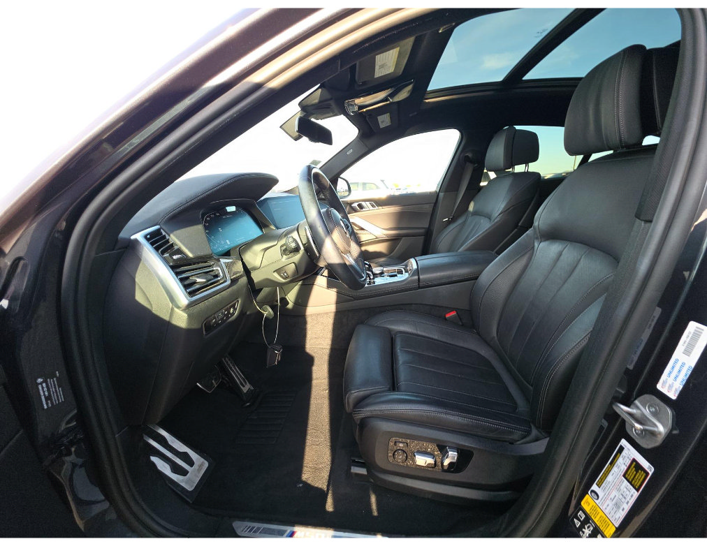 Used 2022 BMW X6 M50i AWD/4WD image 5