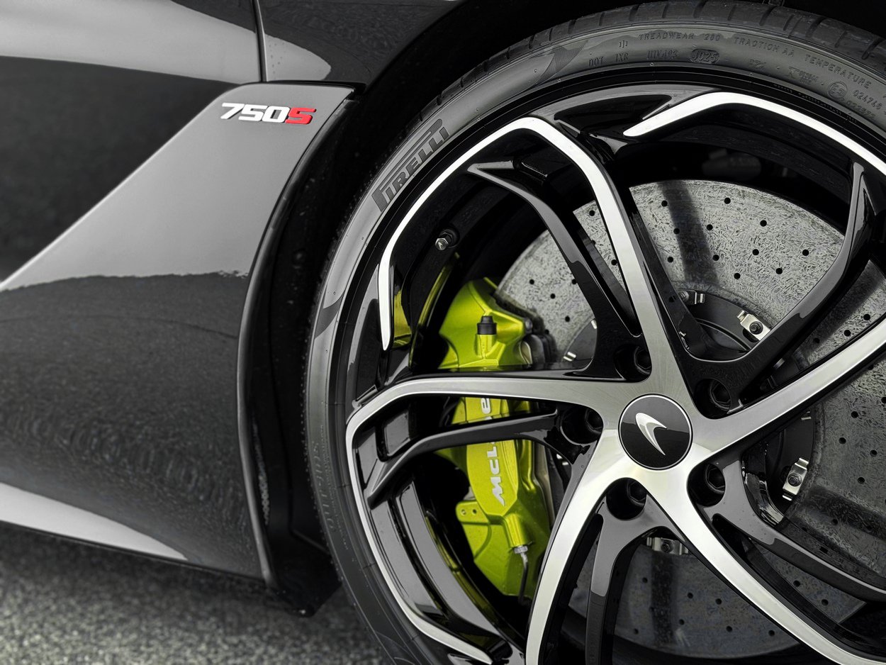 New 2026 McLaren 750S Spider RWD image 46