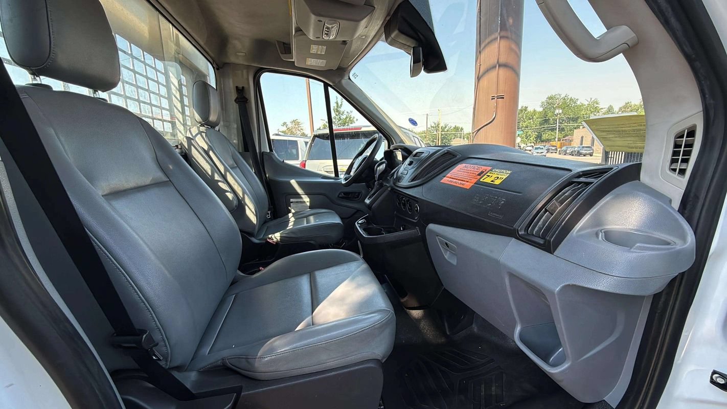 Used 2018 Ford Transit 250 138 RWD image 12