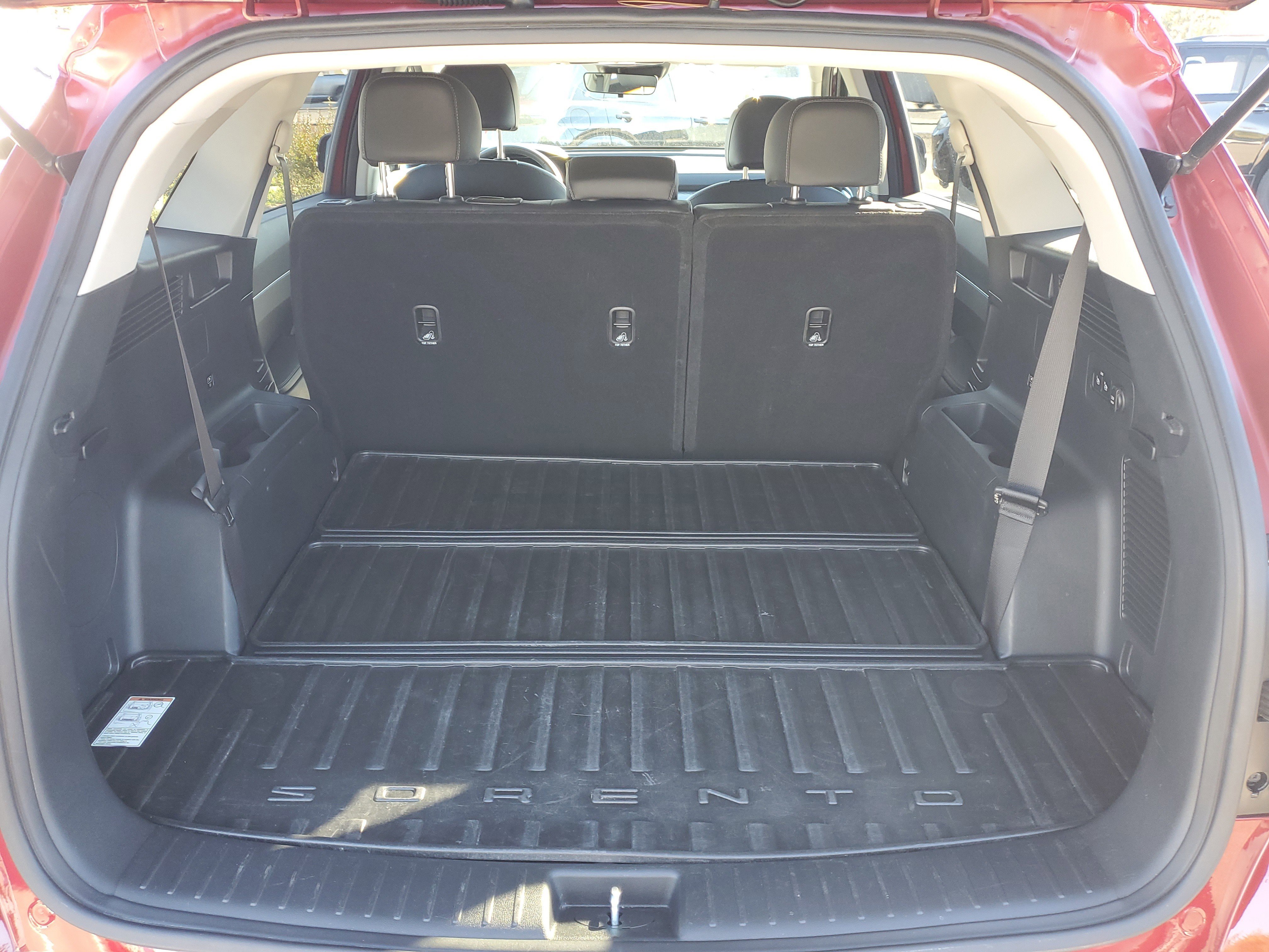 Certified 2023 Kia Sorento S w/ Panoramic Sunroof Package image 14