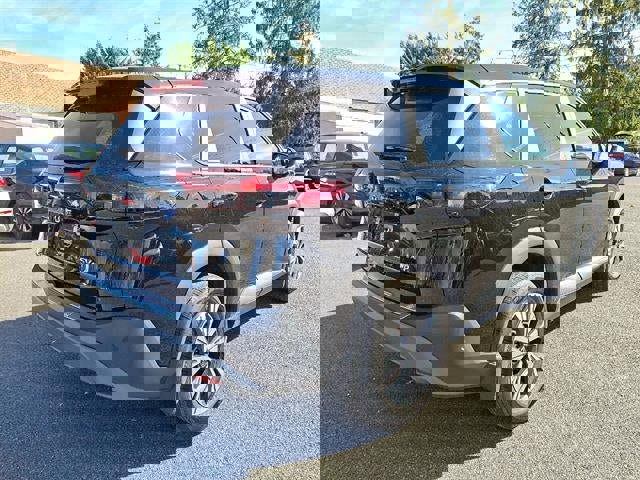 Used 2022 Nissan Rogue SV image 6