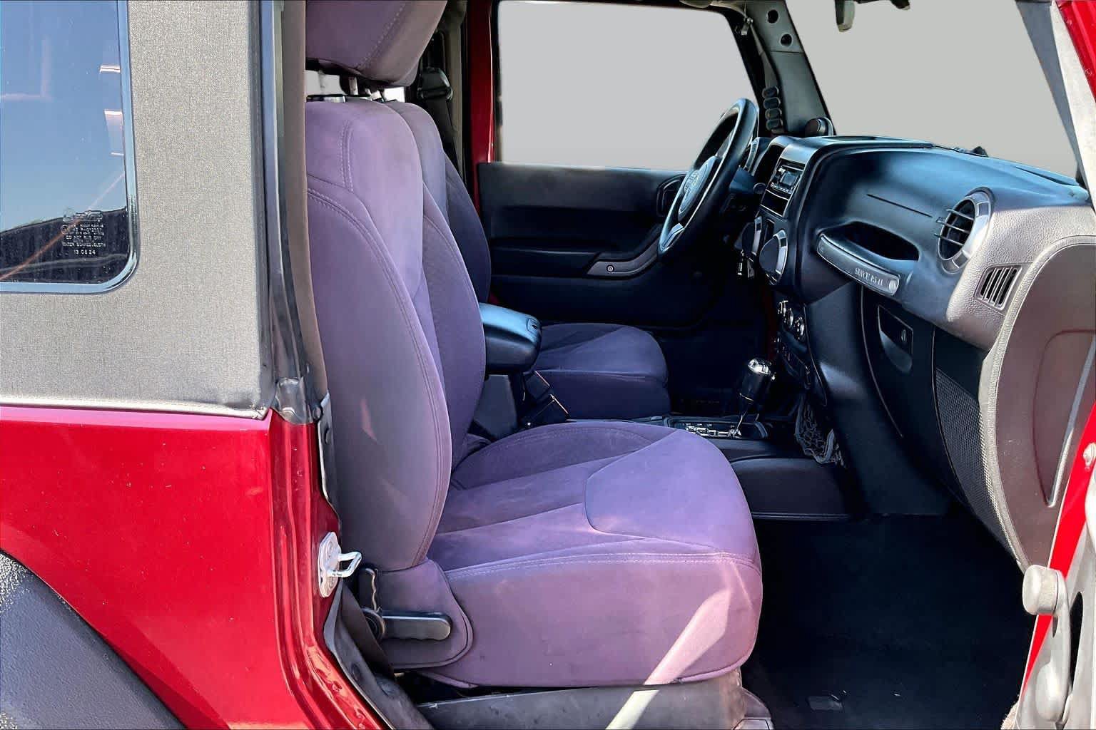 Used 2013 Jeep Wrangler Sport w/ Connectivity Group AWD/4WD image 9