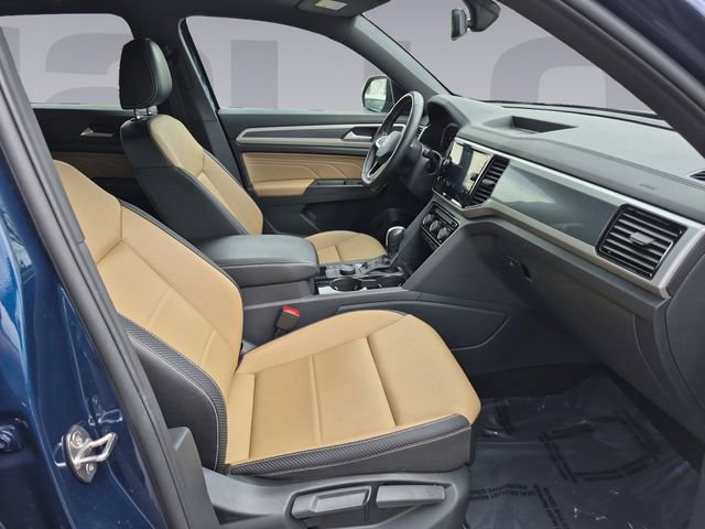 Used 2023 Volkswagen Atlas Cross Sport SE w/ Panoramic Sunroof Package AWD/4WD image 17
