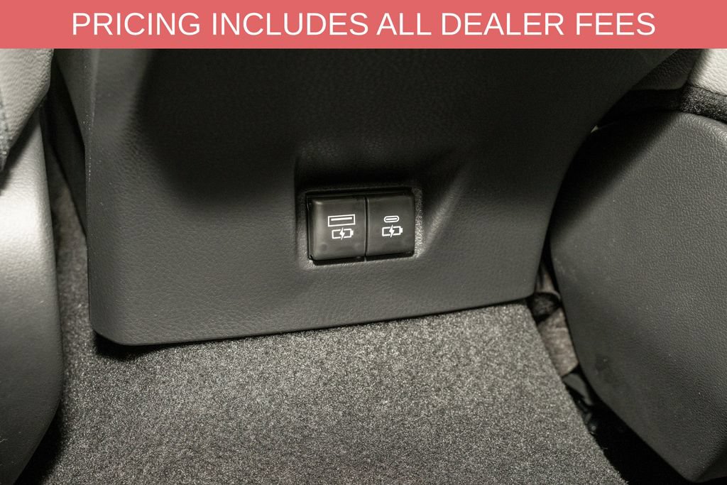 Used 2026 Toyota Camry SE w/ Convenience Package FWD image 7