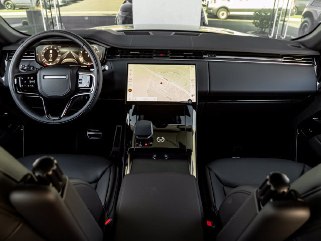 New 2026 Land Rover Range Rover Sport Dynamic SE AWD/4WD image 18