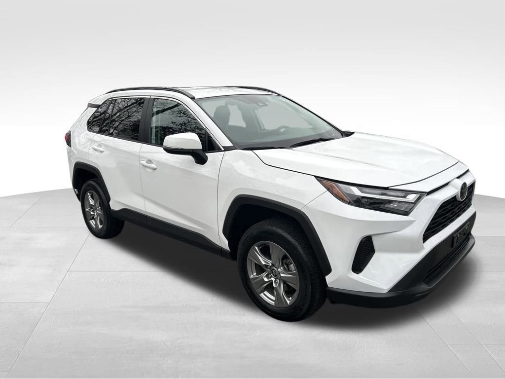 Used 2024 Toyota RAV4 XLE image 7