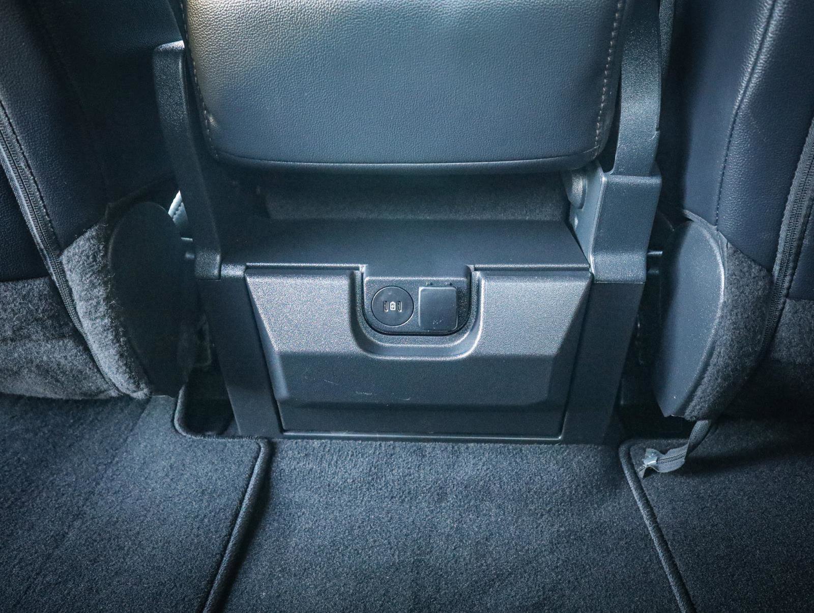 Used 2025 Ford F350 Lariat image 32