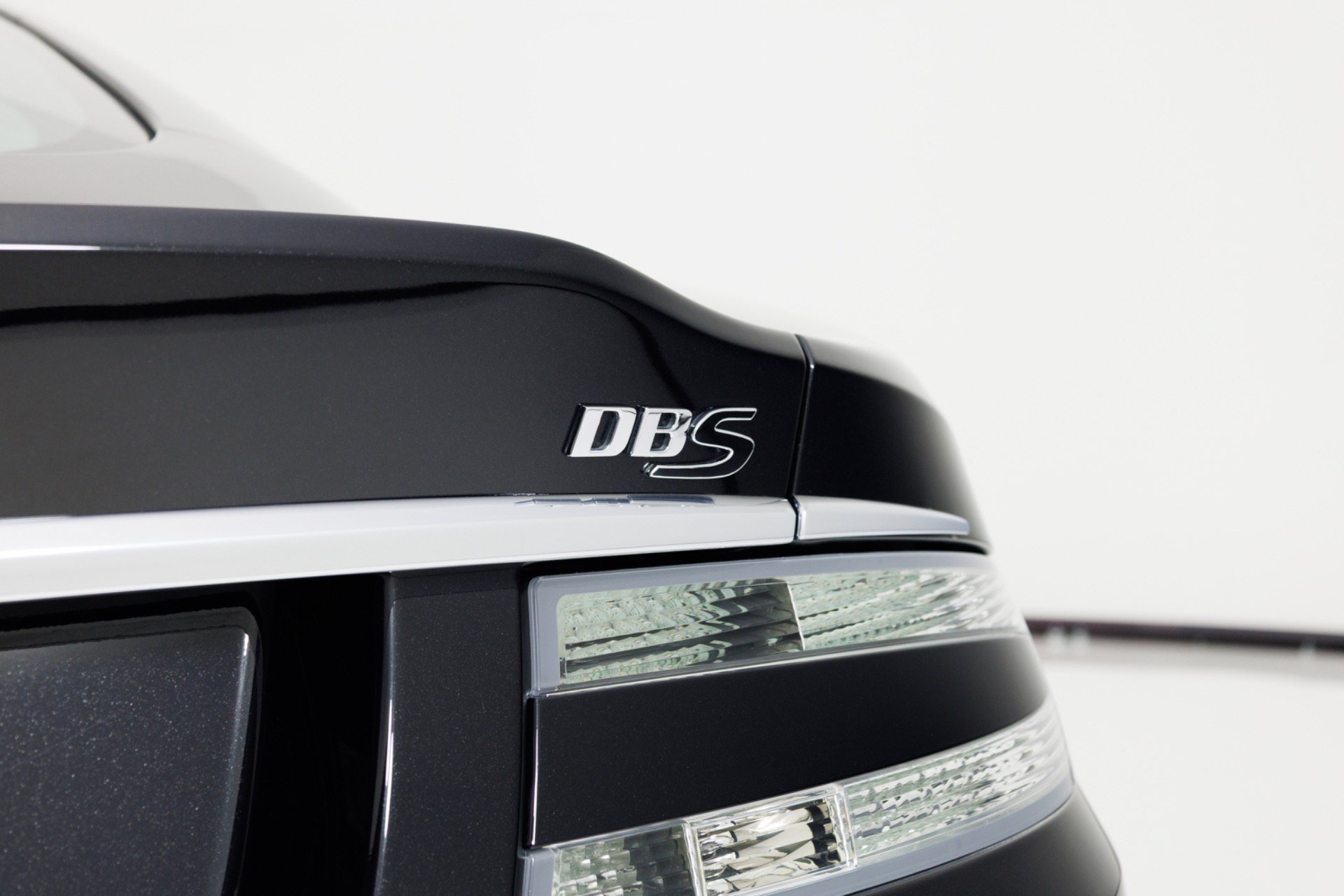 Used 2009 Aston Martin DBS Coupe RWD image 66
