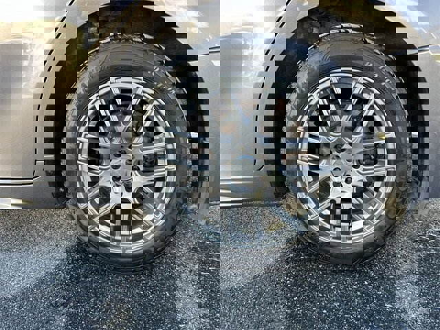 Used 2020 Toyota Camry SE image 11