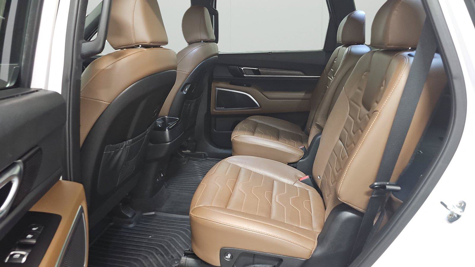 Used 2022 Kia Telluride SX w/ SX Prestige Package AWD/4WD image 11