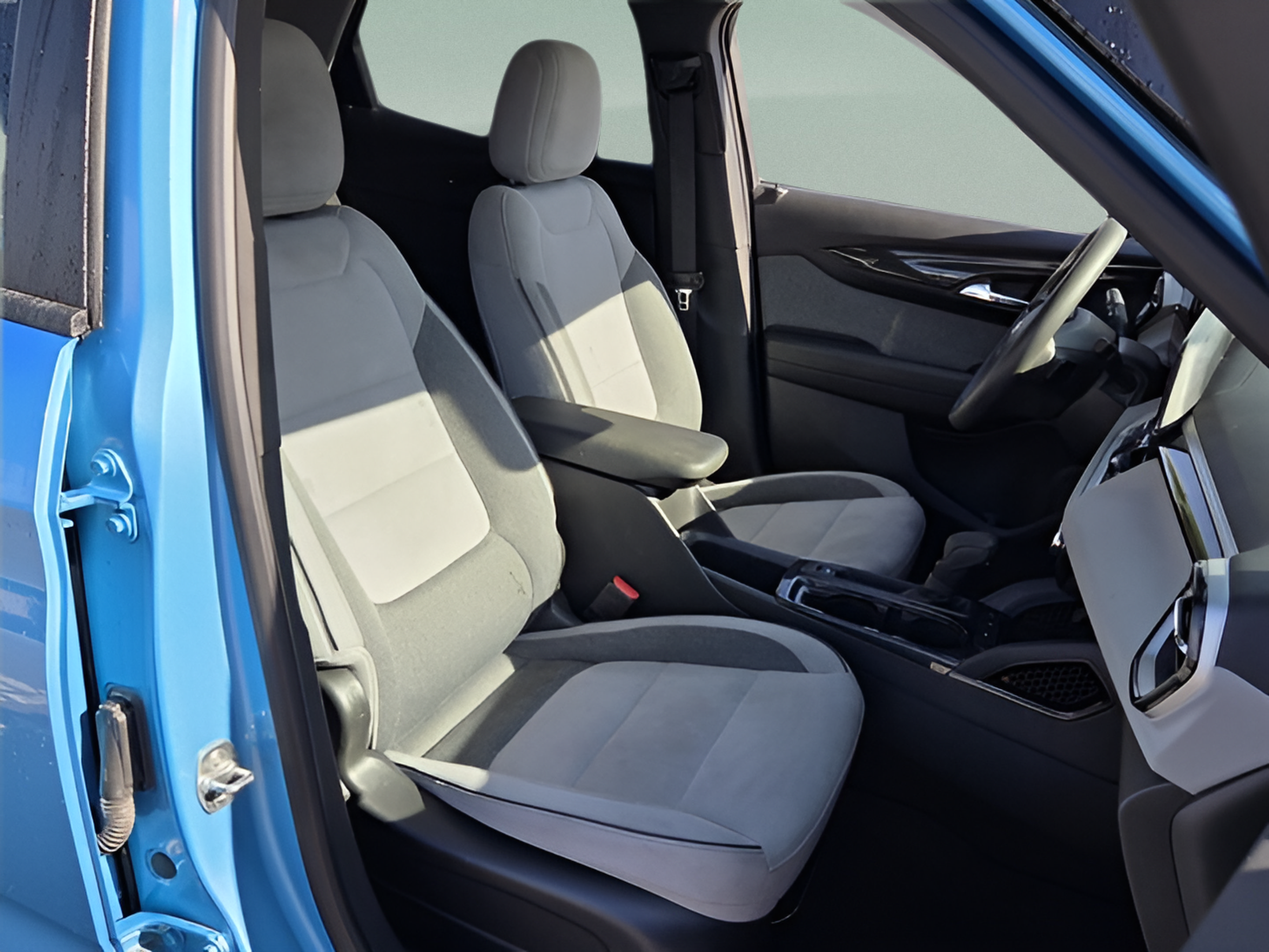 Used 2025 Chevrolet TrailBlazer LT FWD image 15
