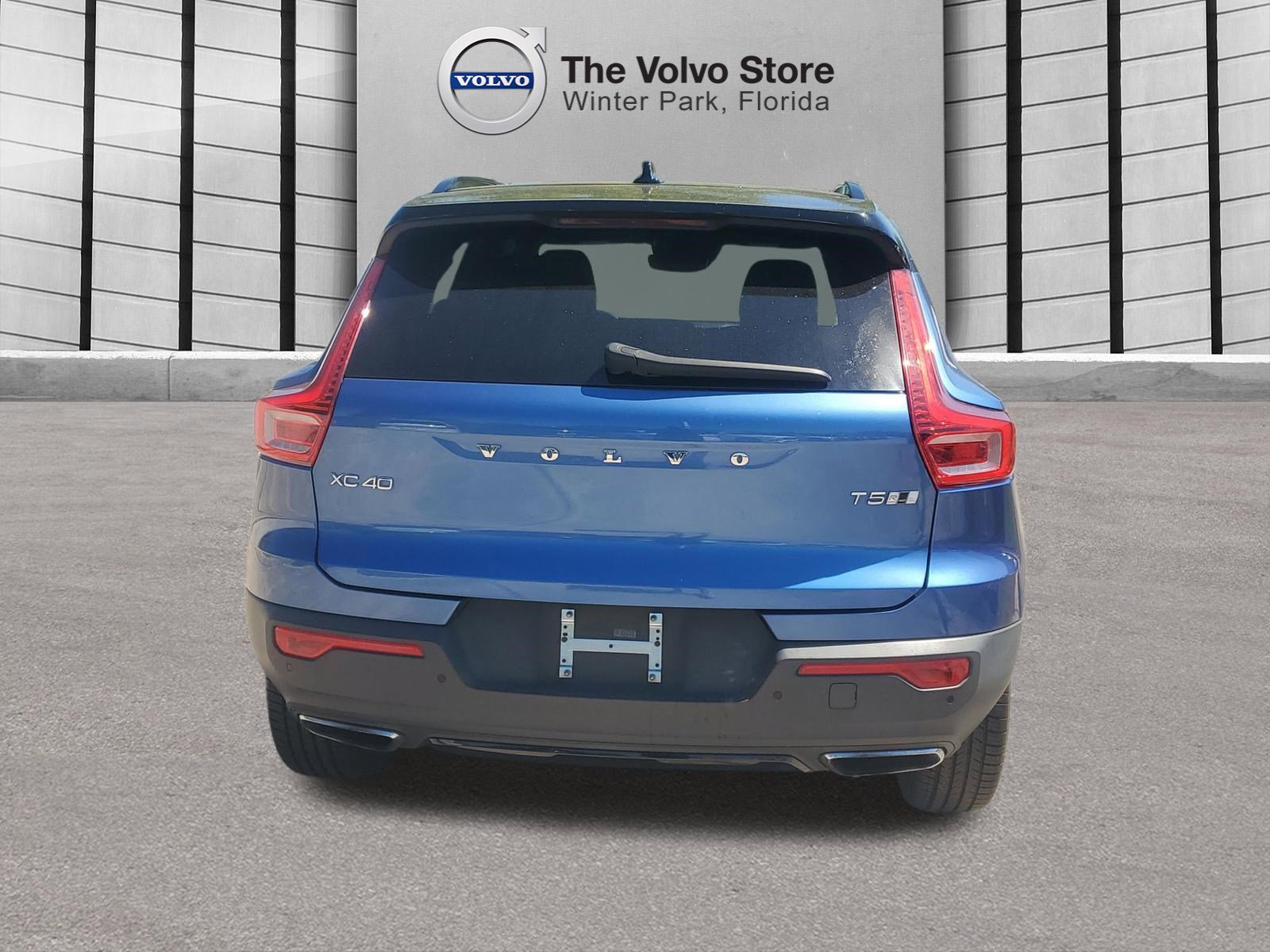 Used 2020 Volvo XC40 T5 R-Design AWD/4WD image 5