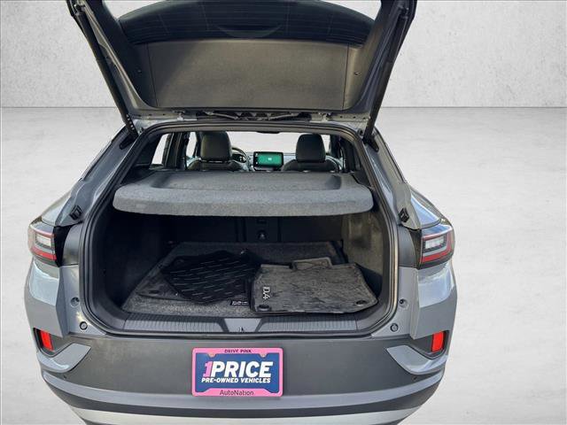 Used 2023 Volkswagen ID.4 Pro S Plus image 8
