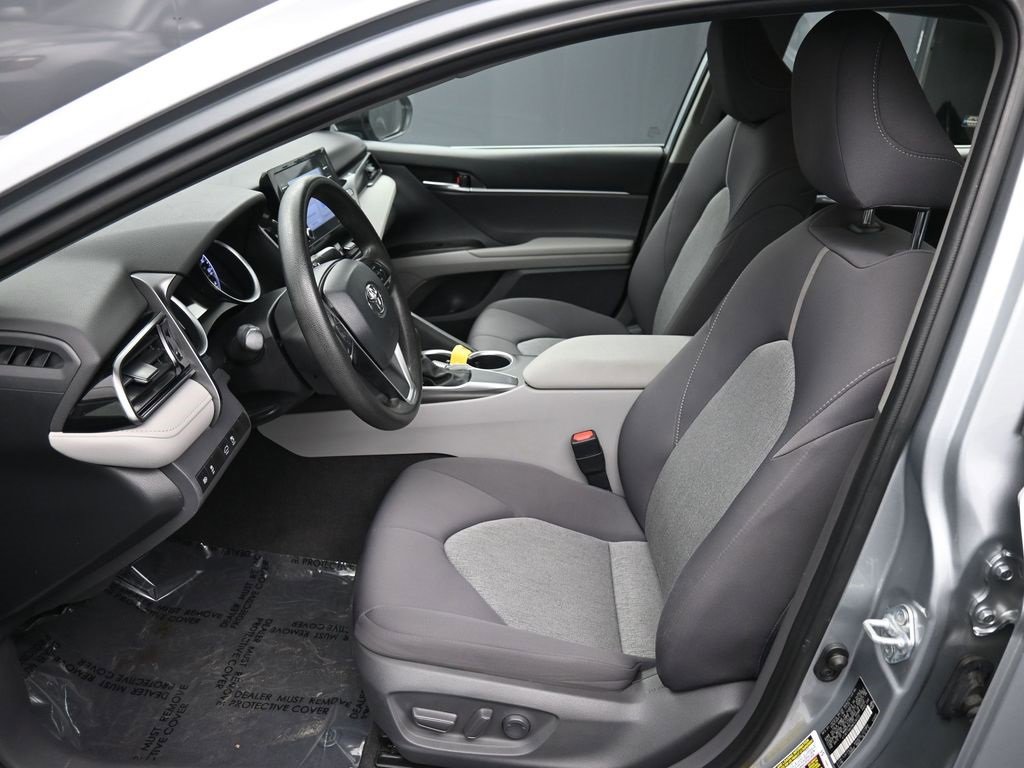Certified 2021 Toyota Camry LE image 18