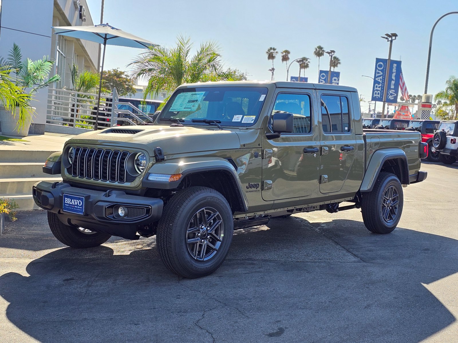 New 2026 Jeep Gladiator Sport AWD/4WD image 2