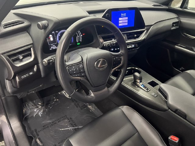 Certified 2025 Lexus UX 300h FWD image 16