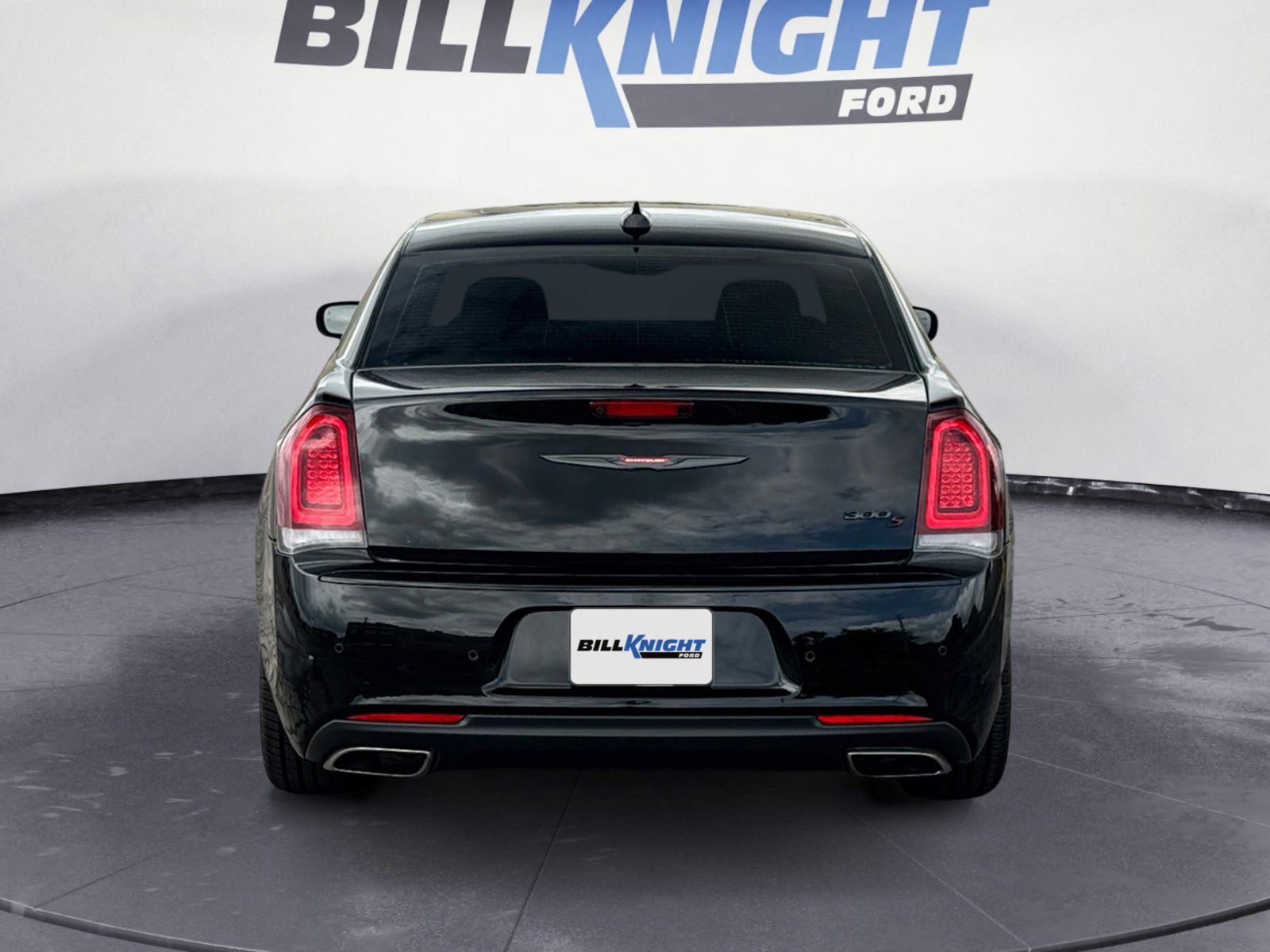 Used 2022 Chrysler 300 S w/ Comfort Group image 4